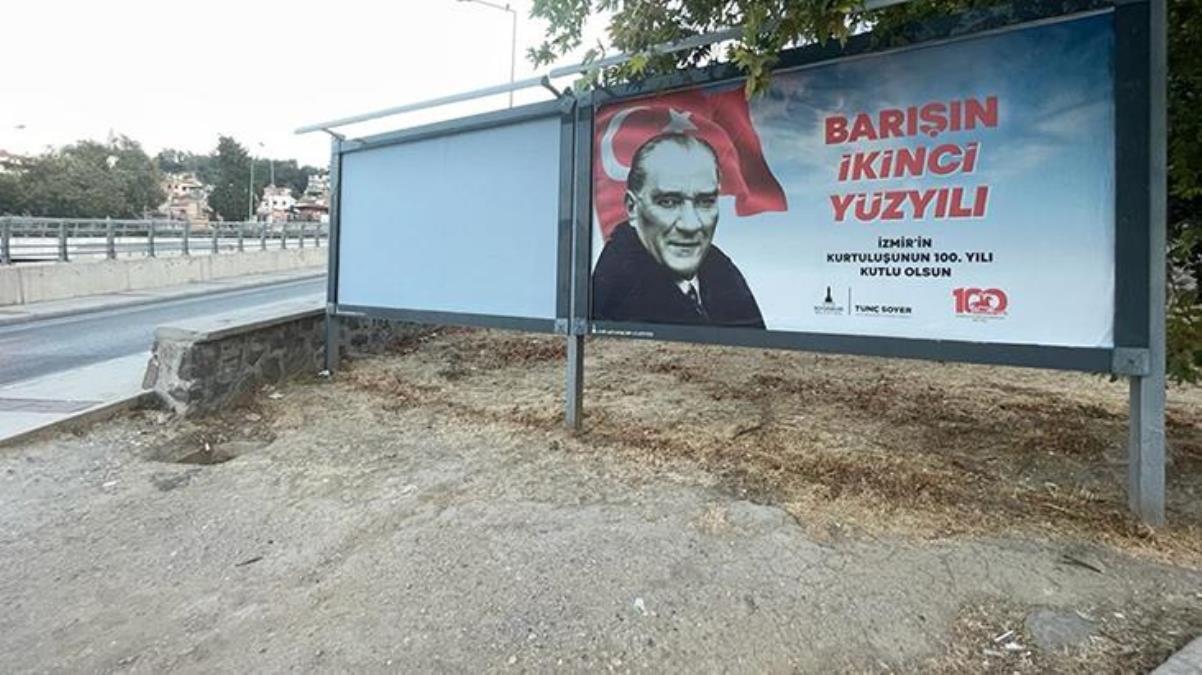 İYİ Partili Dervişoğlu, Tunç Soyer tarafından astırılan afişlere tepki gösterip kaldırılmasını talep etti