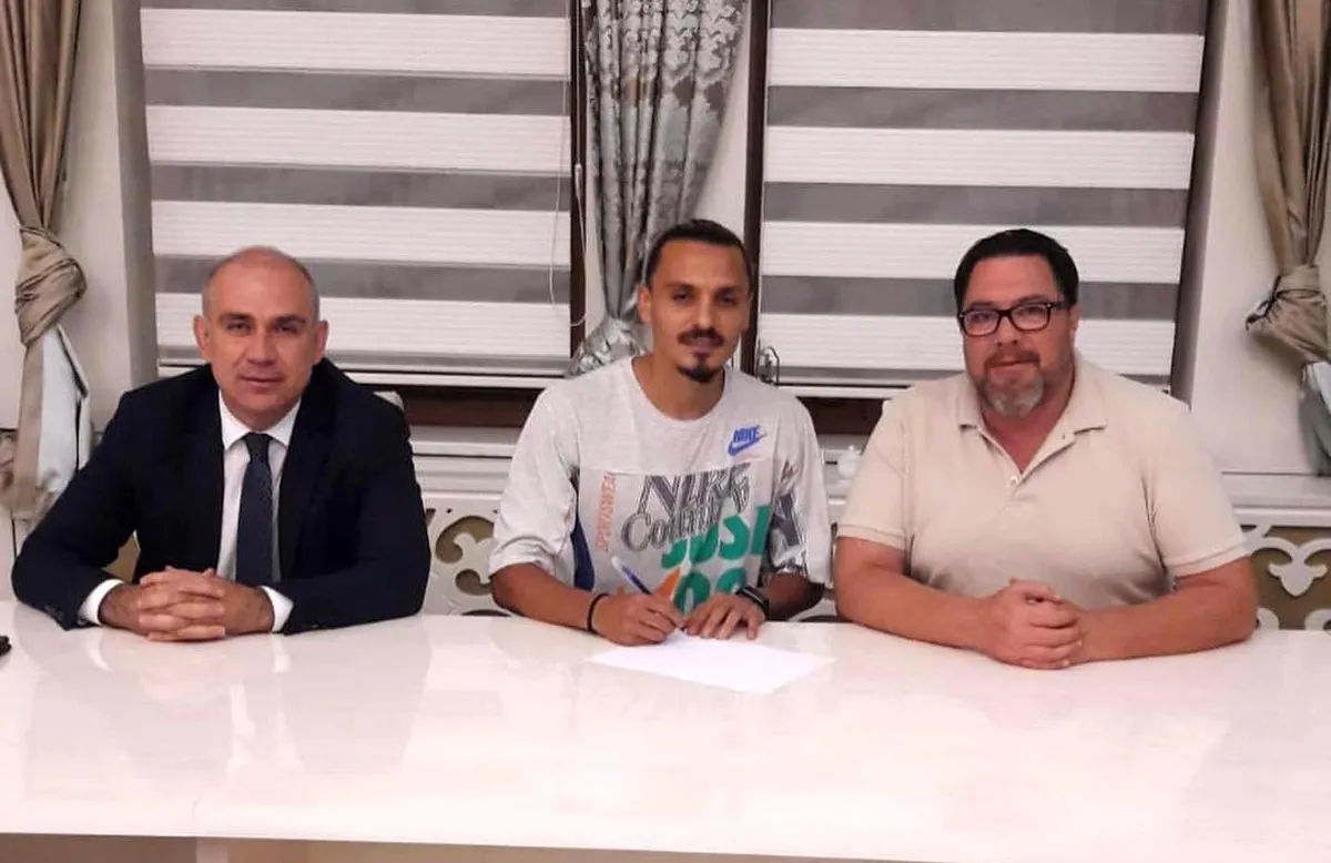Kütahya spor haberi | Belediye Kütahyaspor, stoper Onur Şirin ile sözleşme imzaladı