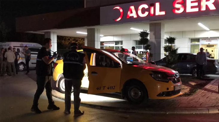 Kocaeli’de sokak ortasında bıçaklandılar, taksi tutup hastaneye gittiler