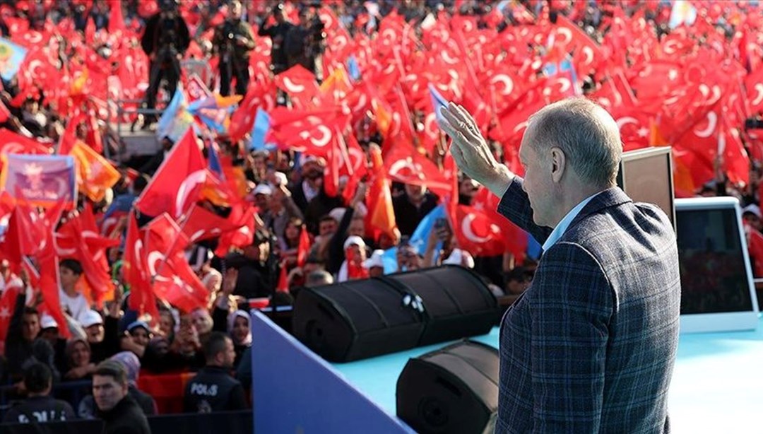 AK Parti İstanbul mitingine hazırlanıyor